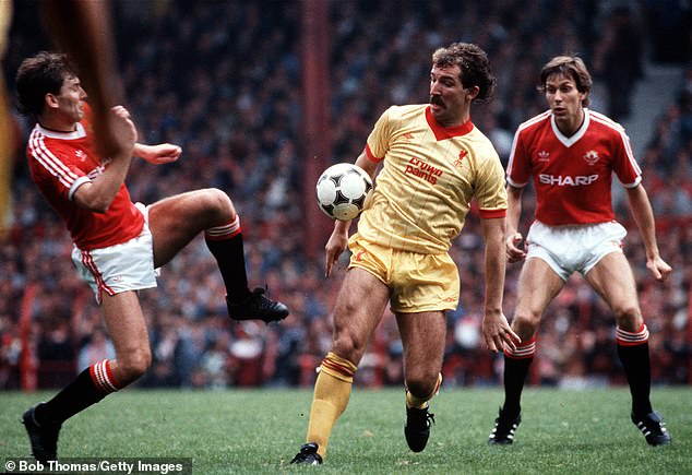 GRAEME SOUNESS talks to BRYAN ROBSON ahead of Manchester United’s crunch clash with Liverpool