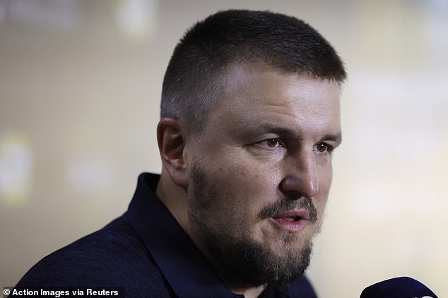 Oleksandr Usyk’s promoter Alex Krassyuk says the Ukrainian’s undisputed heavyweight title fight against Tyson Fury is in danger of failing due to the Gypsy King’s financial demands.